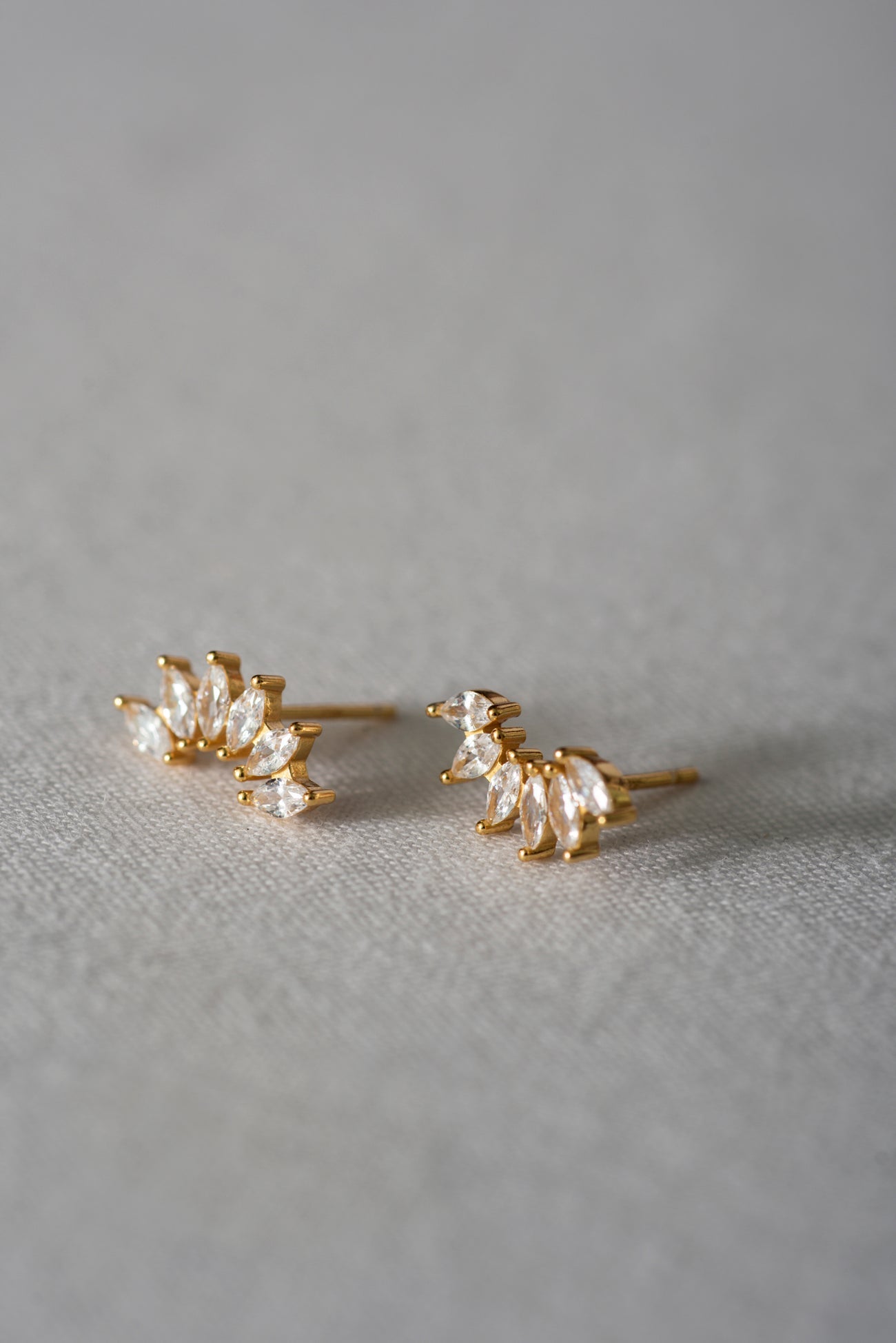 One Dame Lane - Fan Stud Earrings Gold