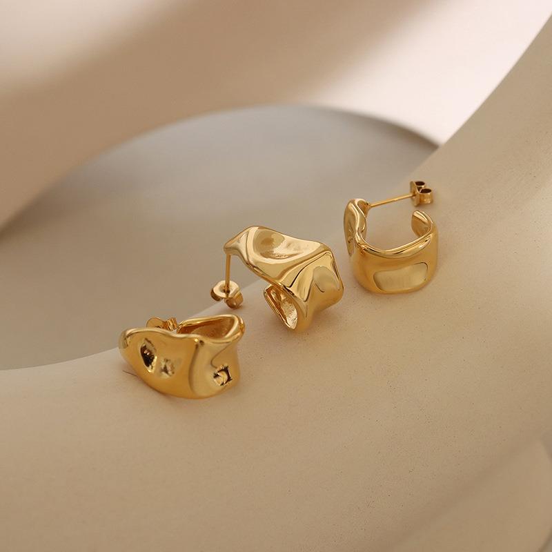 Gold Molten Curve Earrings