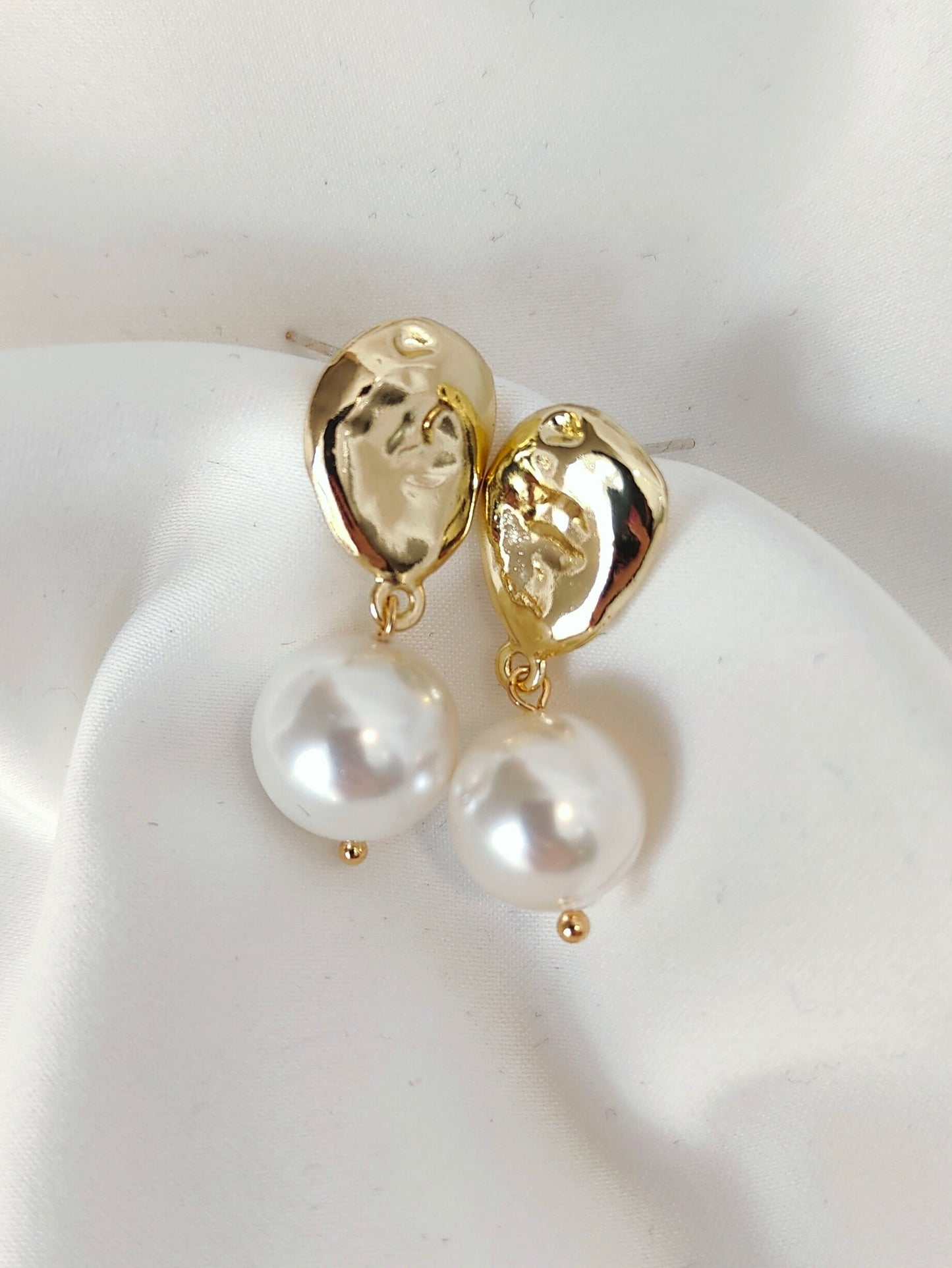 Kyna Maree - Dawn Gold & Pearl Stud Earrings