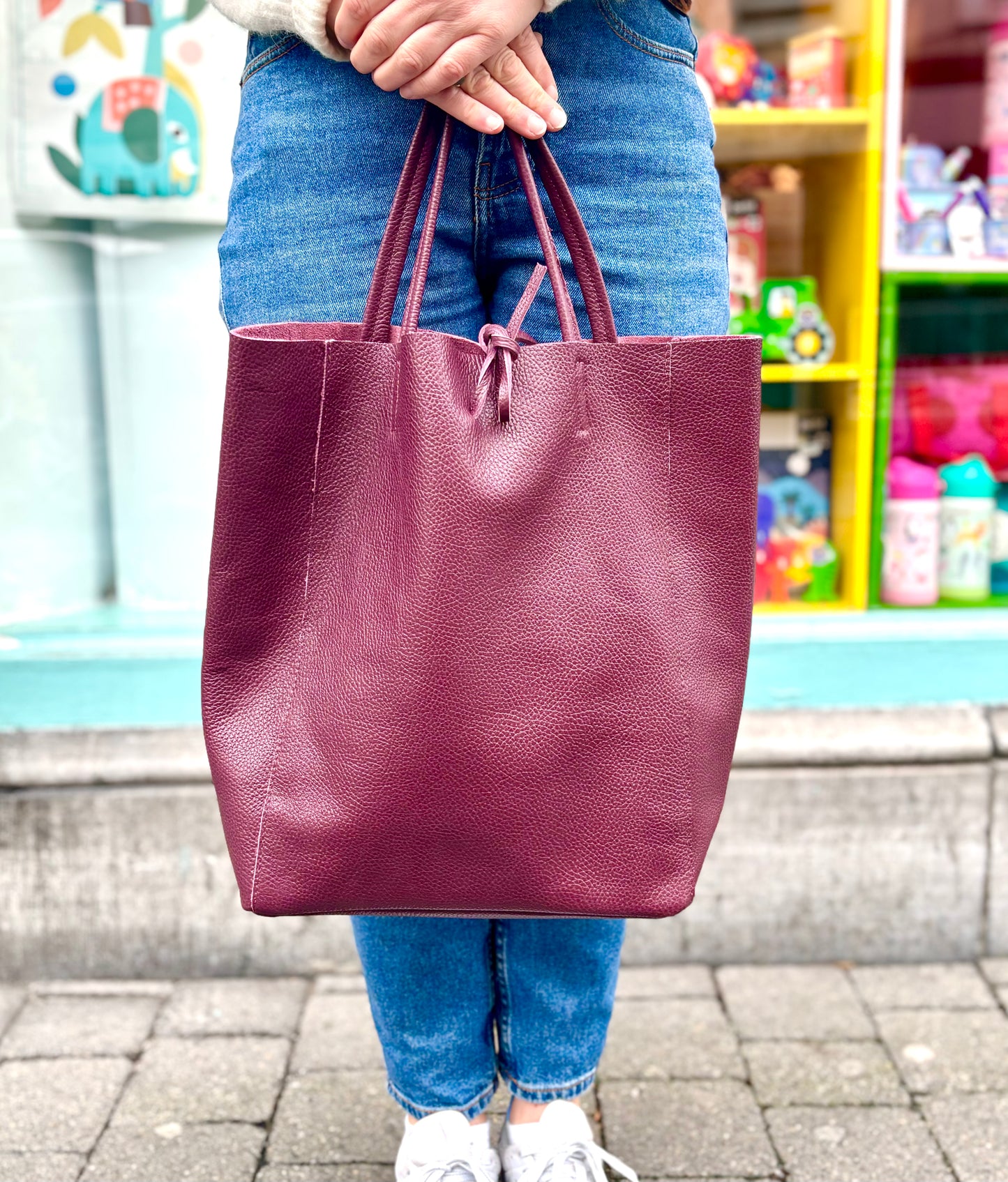 Babila Burgundy Leather Bag