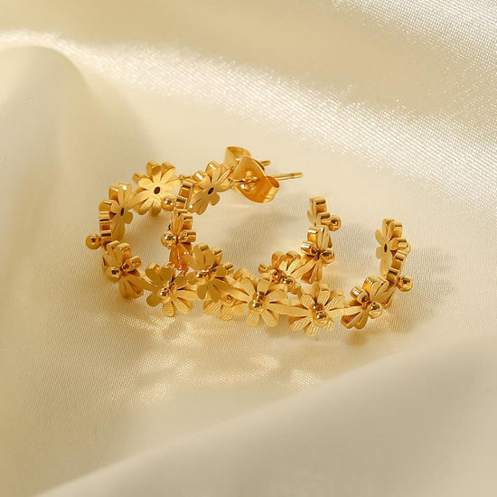 Load image into Gallery viewer, Gold Daisy Hoop Earring
