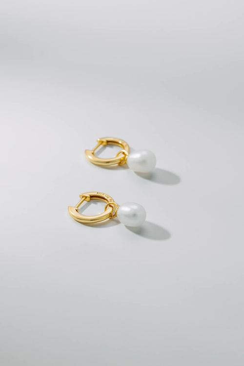 One Dame Lane Pearl Drop Huggies