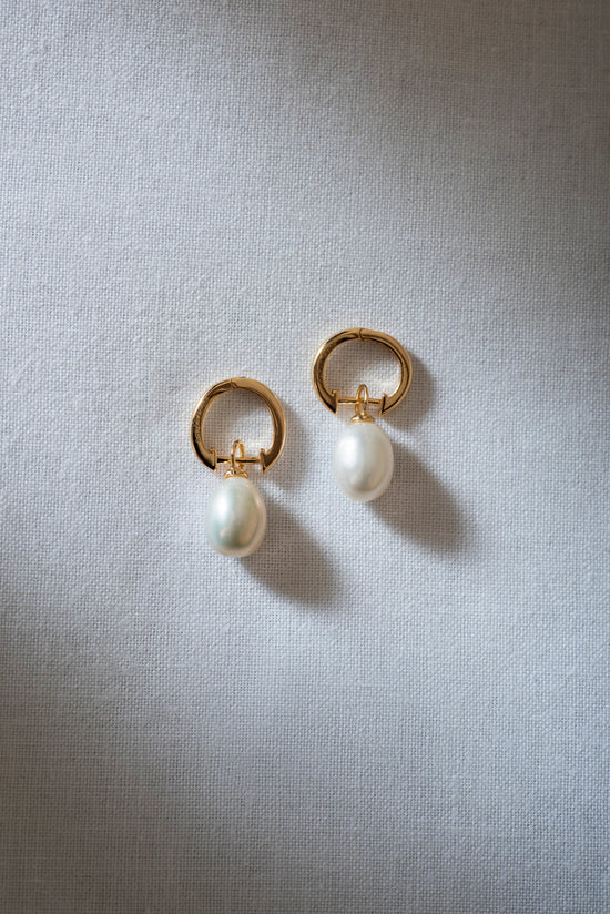 One Dame Lane Pearl Drop Huggies