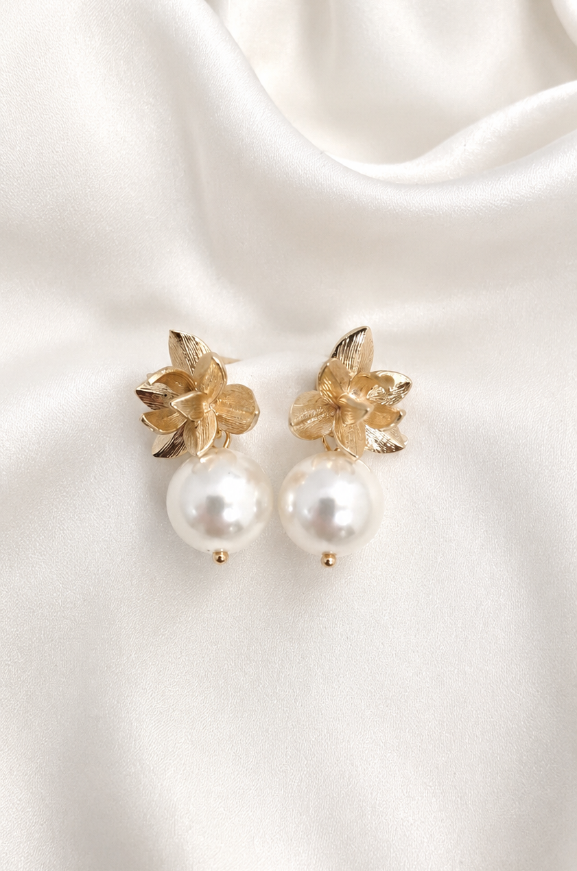 Kyna Maree - Ophelia Statement Pearl& Gold Earrings
