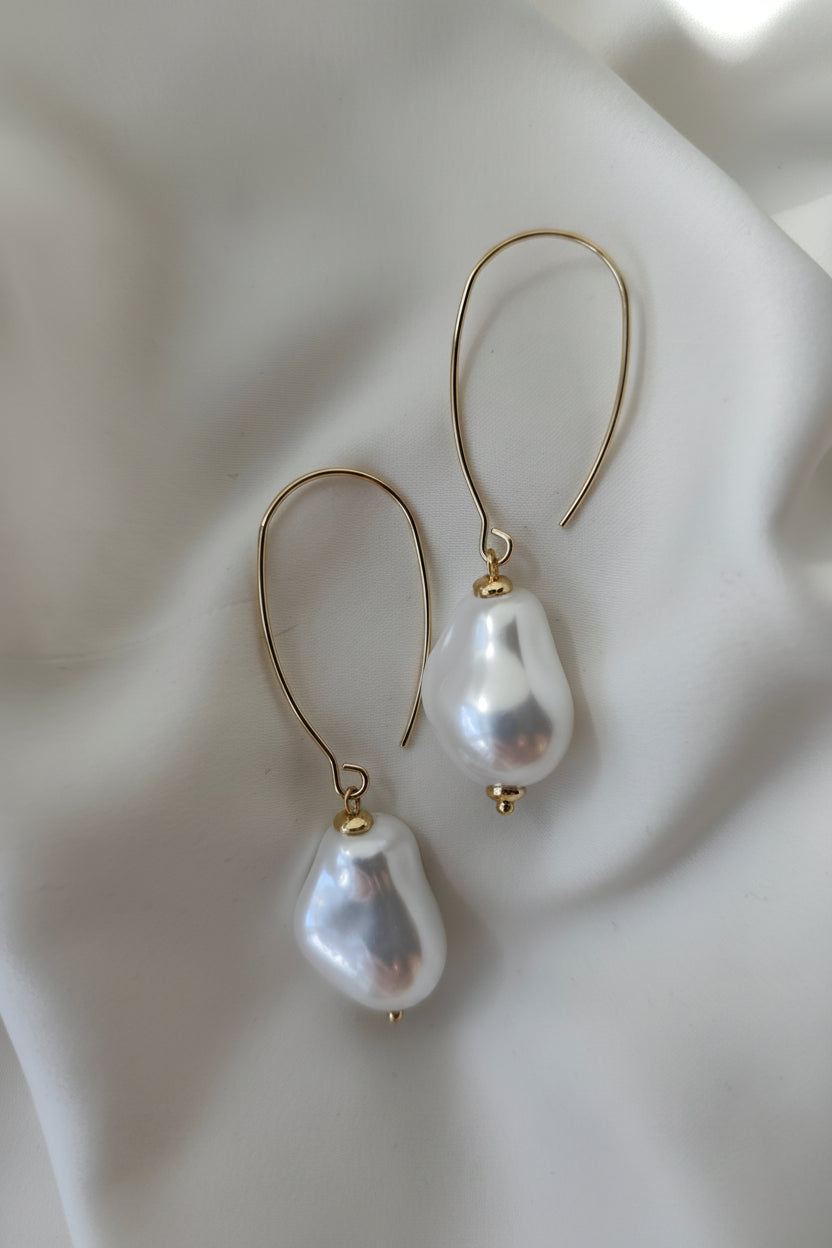 Kyna Maree - Monica Drop Pearl Earrings